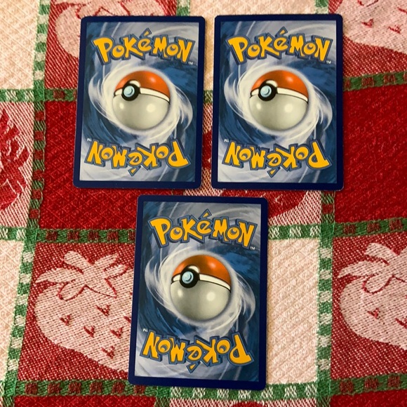 Pokémon TCG Moltres/Zapdos Bundle (3 Cards) - Picture 3 of 7